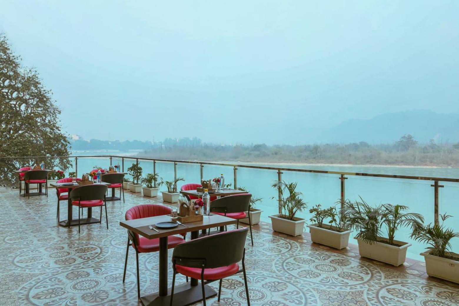 The Neeraj Naturecure On Ganga Rishīkesh Exterior foto